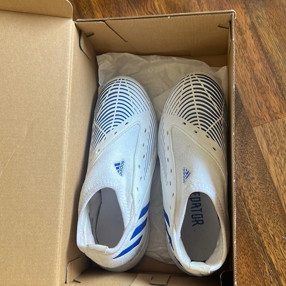 Adidas indoor soccer shoes juniors (kids) size 1.5